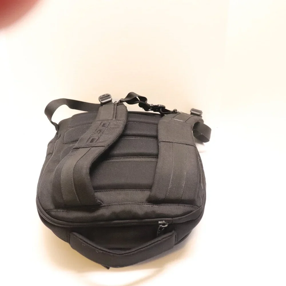 Ogio Backpack Black 1982 Preowned in Very Good Condition